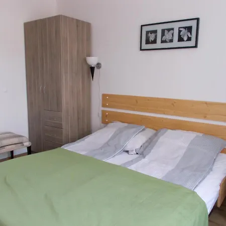 בית נופש Lenart House 1